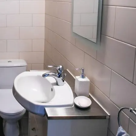 Cozy In Quiet Area In Engomi Apartment *