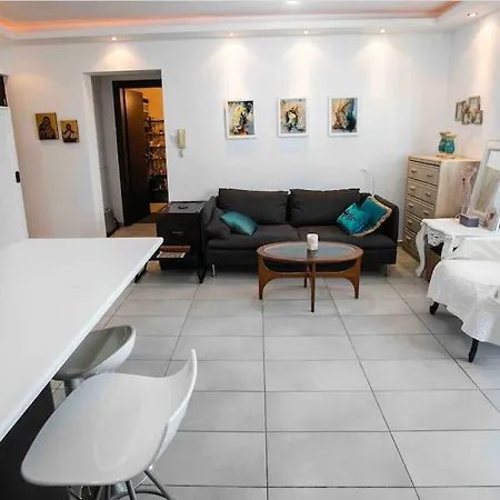 Apartment Cozy In Quiet Area In Engomi *