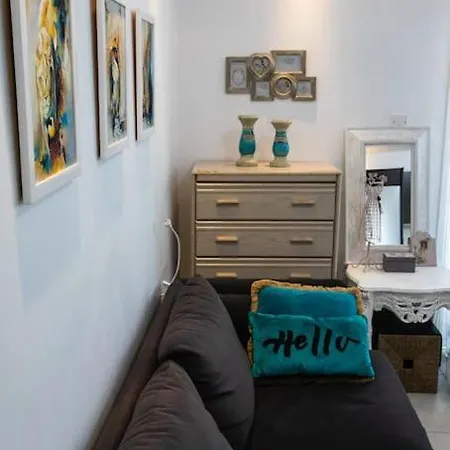 Apartment Cozy In Quiet Area In Engomi Nicosia