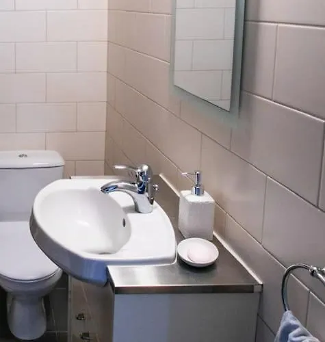 Cozy In Quiet Area In Engomi 公寓 *